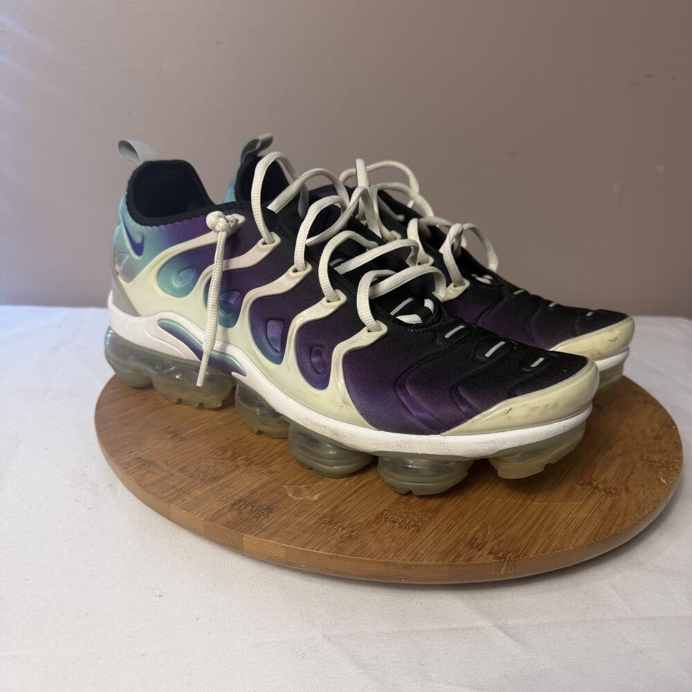 Size 11 - Nike Air VaporMax Plus Grape 924453-101